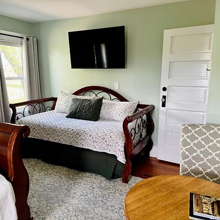 Hudson House Bed And Breakfast Wheatland Exteriér fotografie